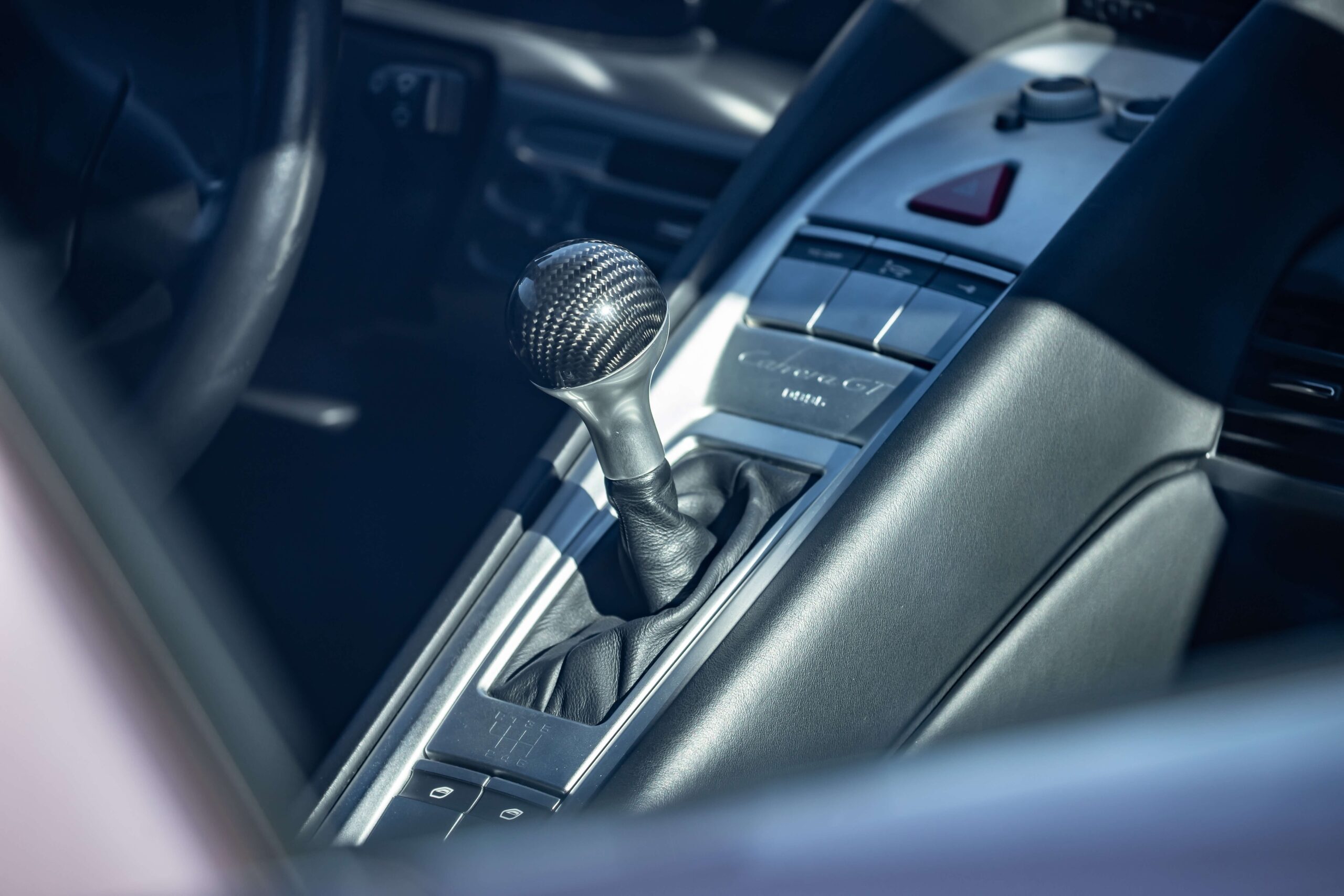 2005 Porsche Carrera GT (111)