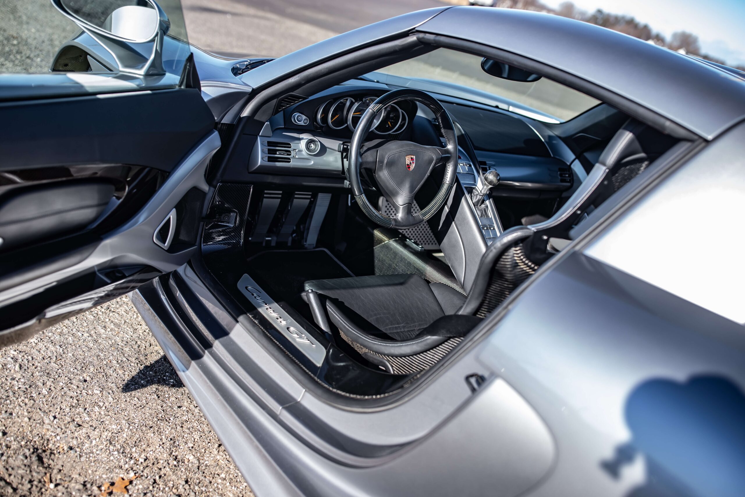 2005 Porsche Carrera GT (118)