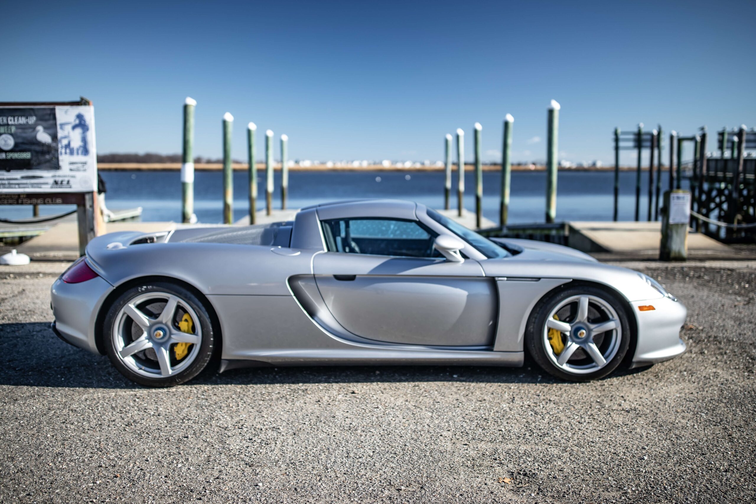 2005 Porsche Carrera GT (24)