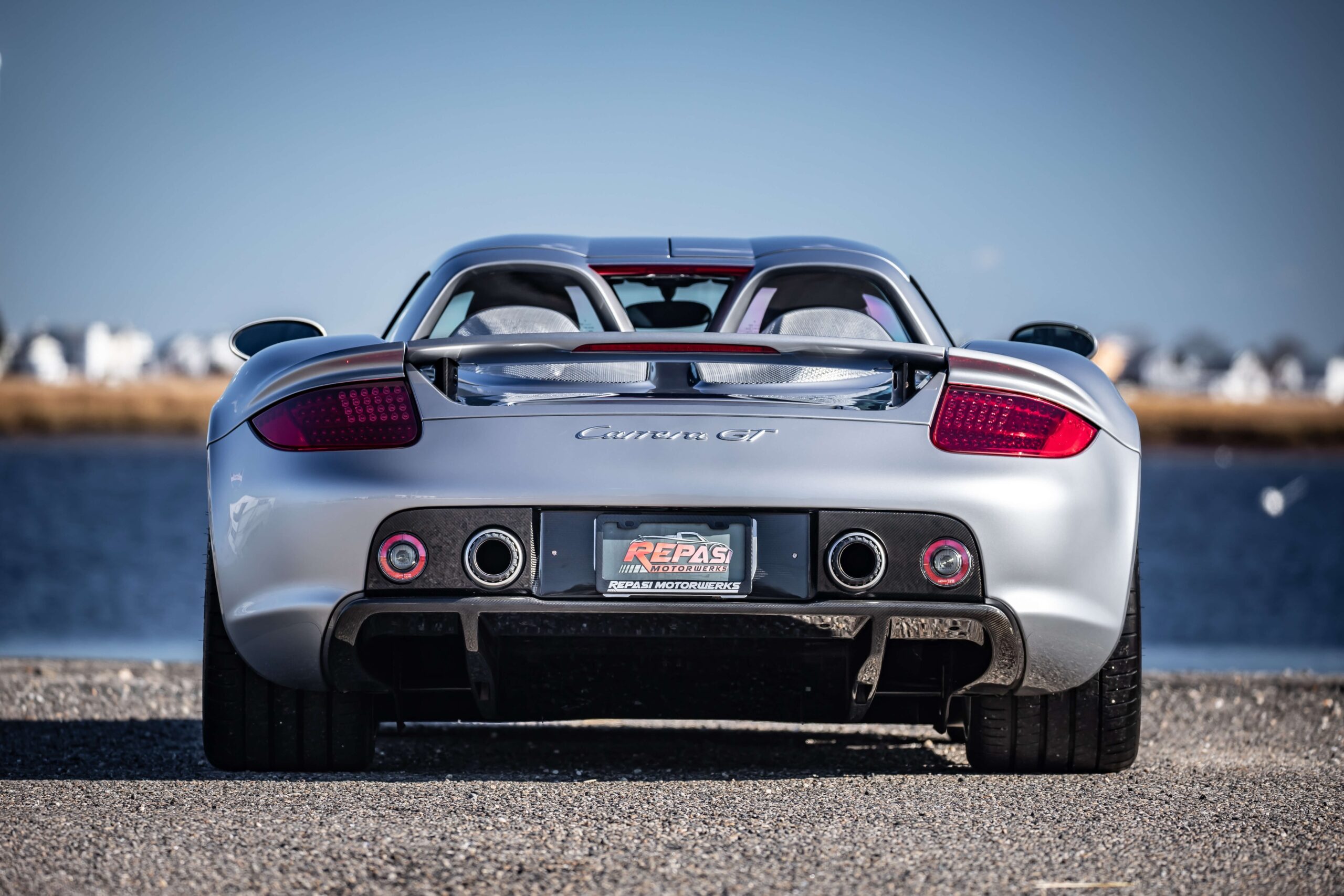 2005 Porsche Carrera GT (38)