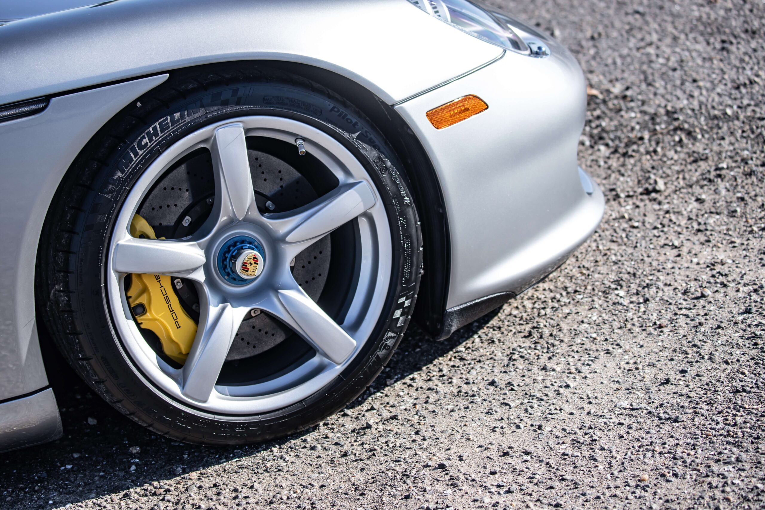 2005 Porsche Carrera GT (54)