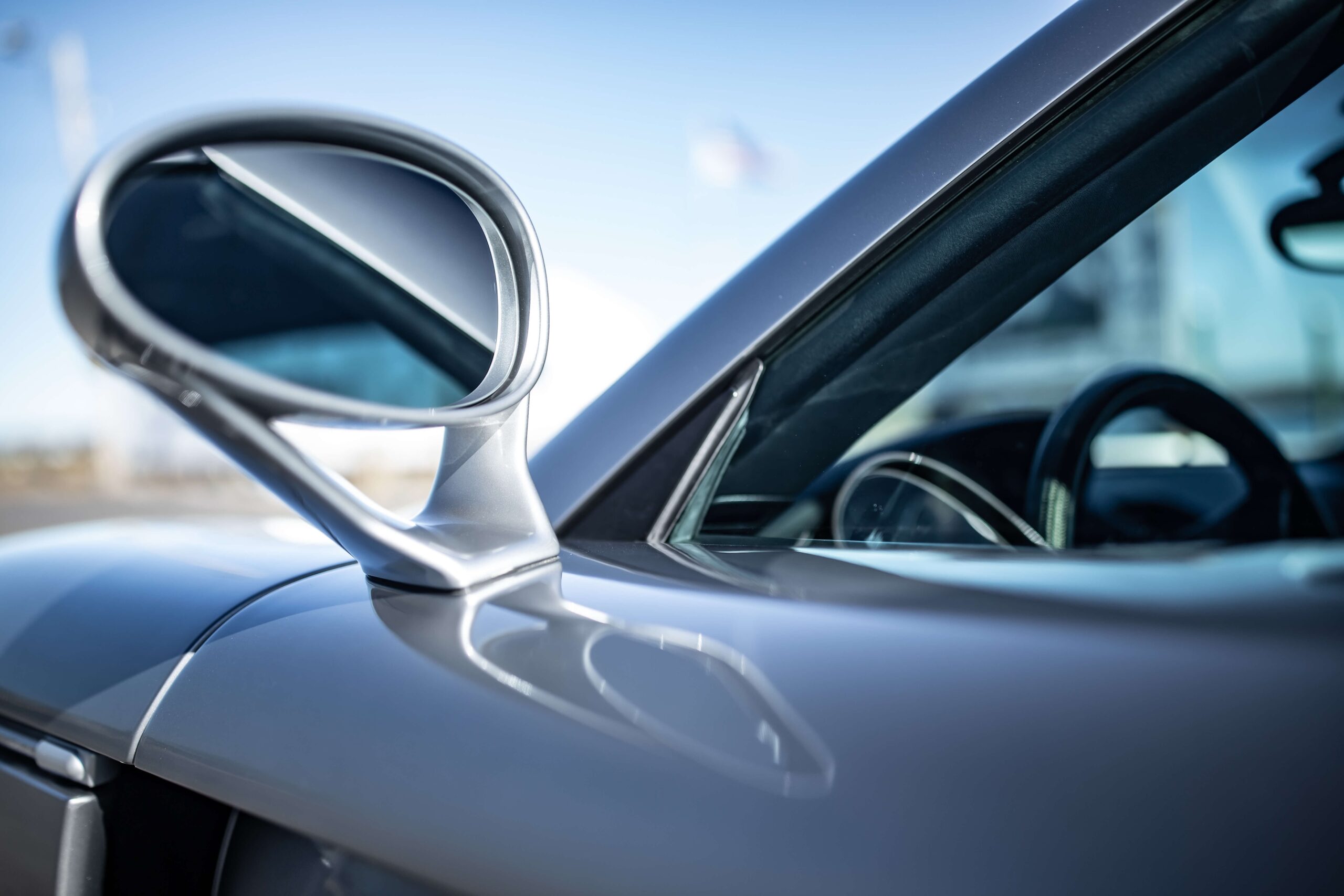 2005 Porsche Carrera GT (71)