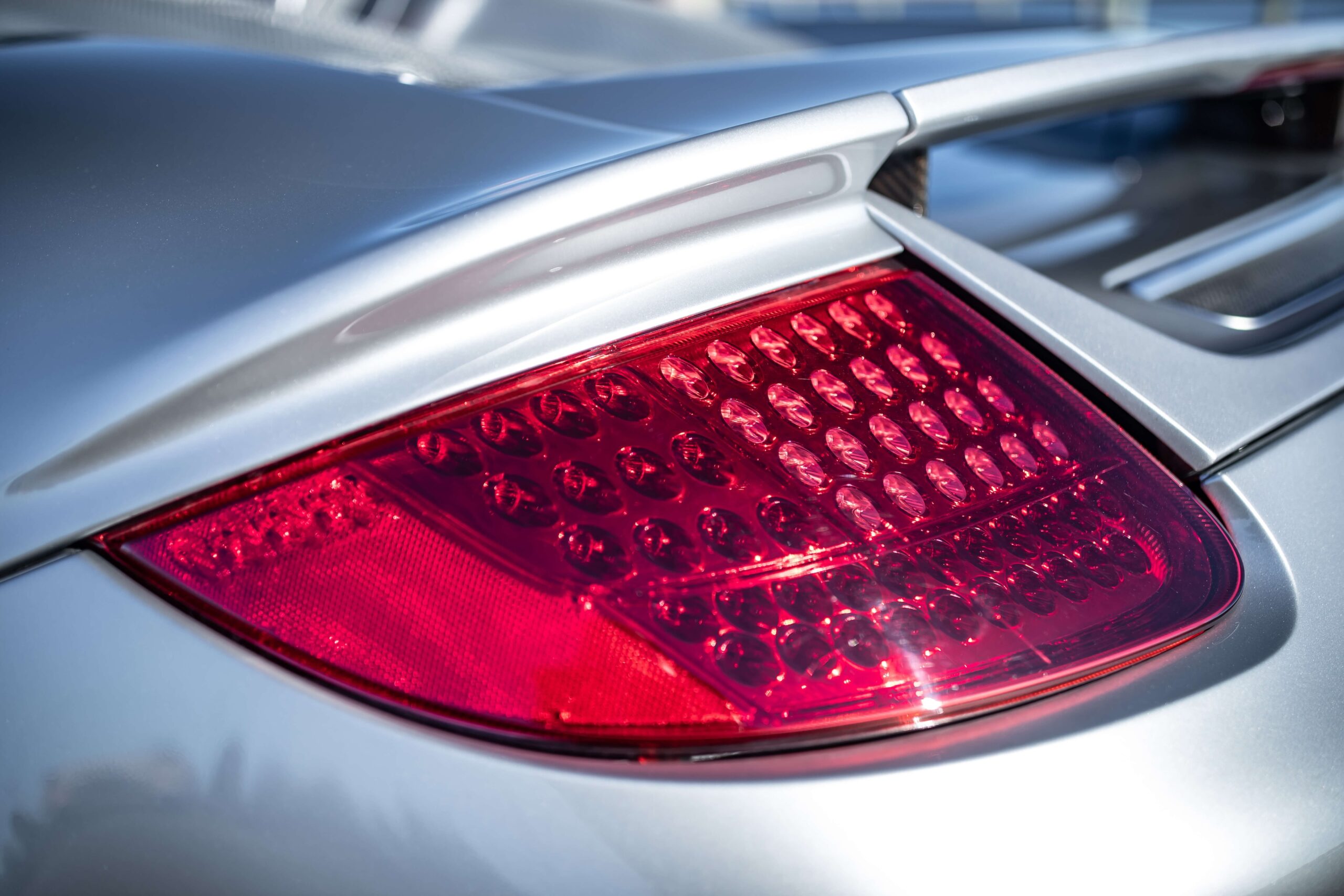 2005 Porsche Carrera GT (90)