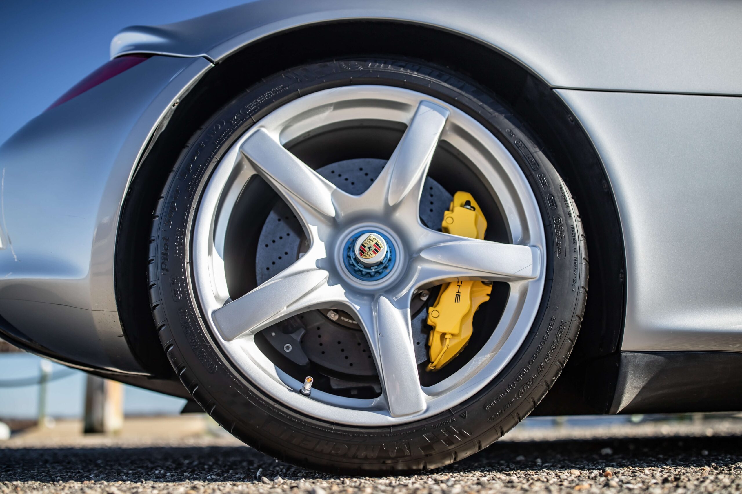 2005 Porsche Carrera GT (96)